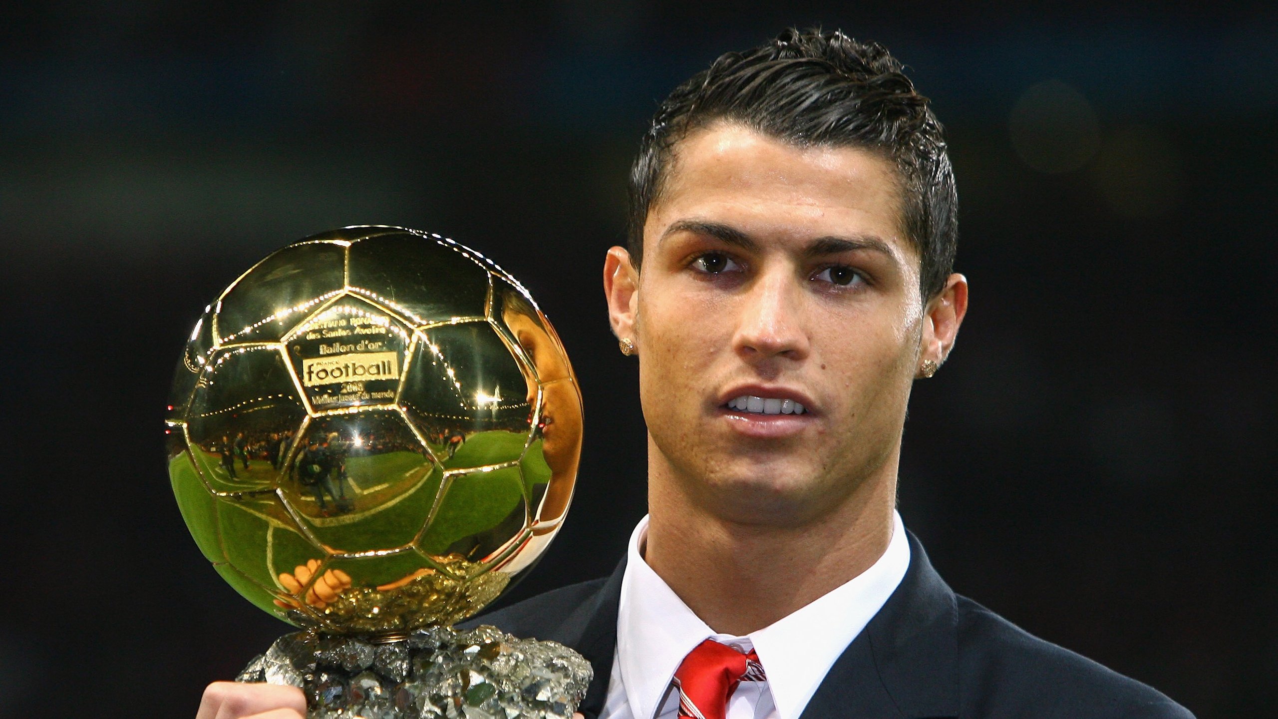 独家专访:某某球员谈未来目标与心路历程